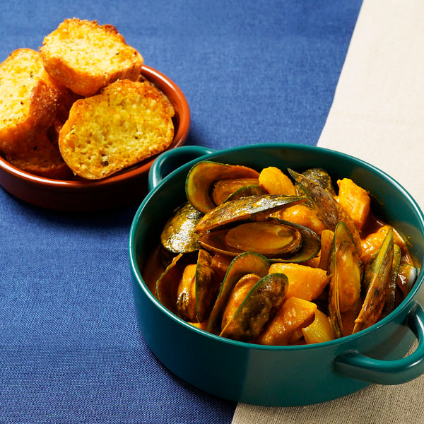 豐食 FEAST 網上訂外賣到會 / 派對到會 / Party Food Catering Service Hong Kong: 黃咖喱青口伴蒜蓉包 Yellow Curry Mussels